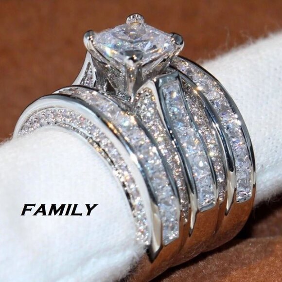 Jewelry - GOLD PROMISE RING